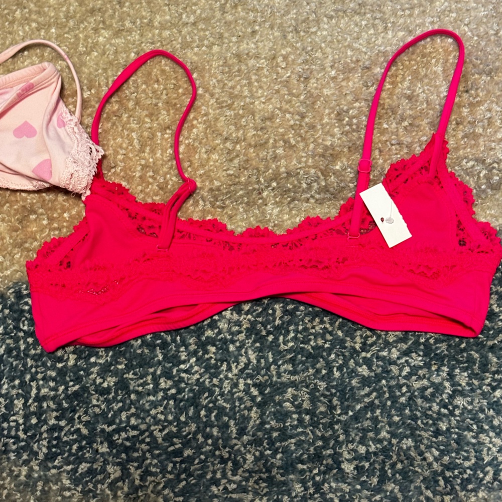 NEW SKIMS Fits Everybody Lace Scoop Bralettes in Flamingo & Heart Print - Picture 4 of 6